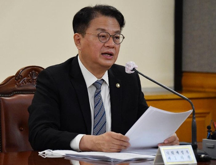 방기선 "소득수지 개선 지속될 수 있도록 정책적 노력 기울여 나가겠다"