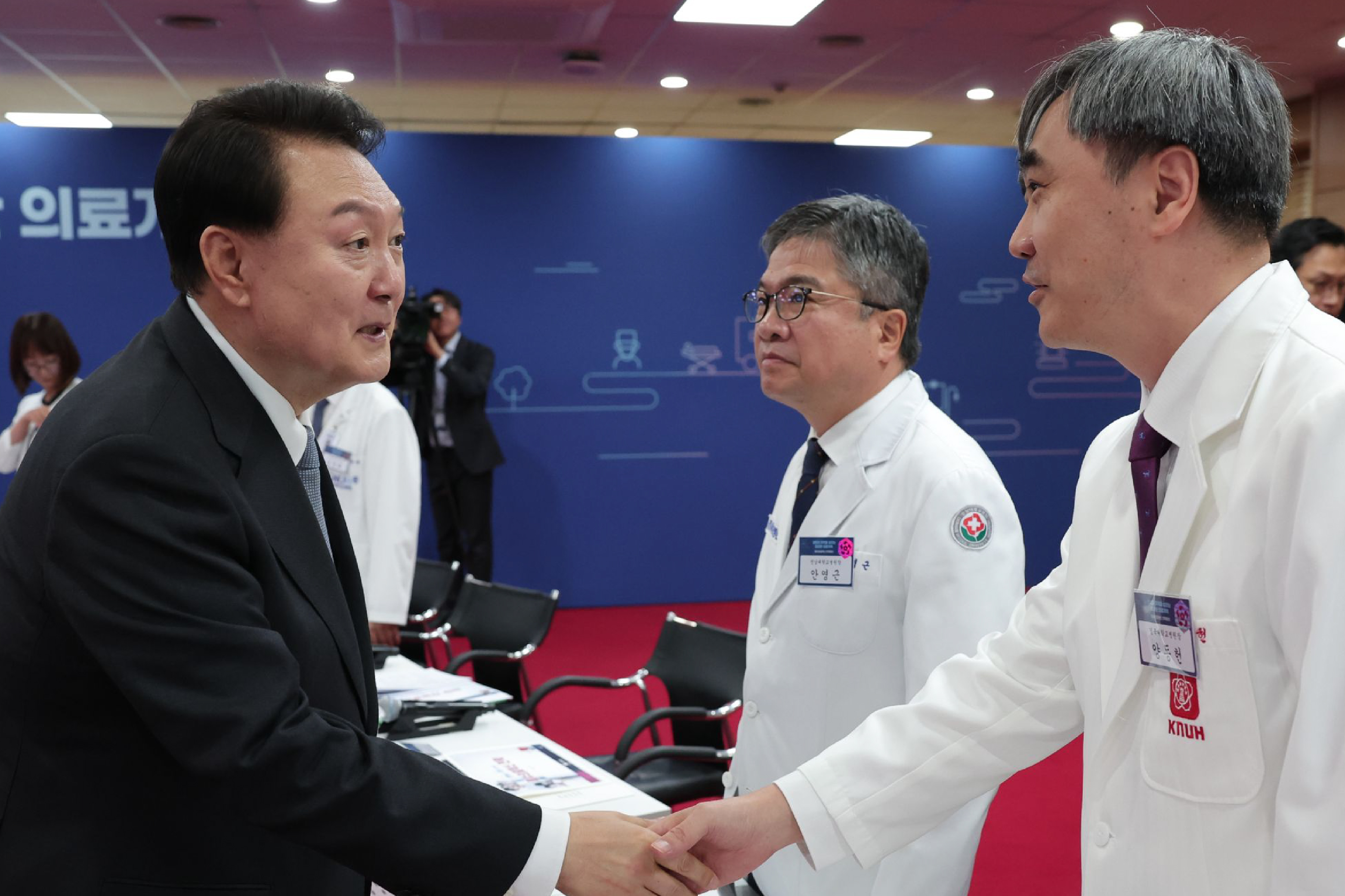 의협, “정부의 필수∙지역의료 육성 및 지원 필요성에 공감…후속대책도 따라야”