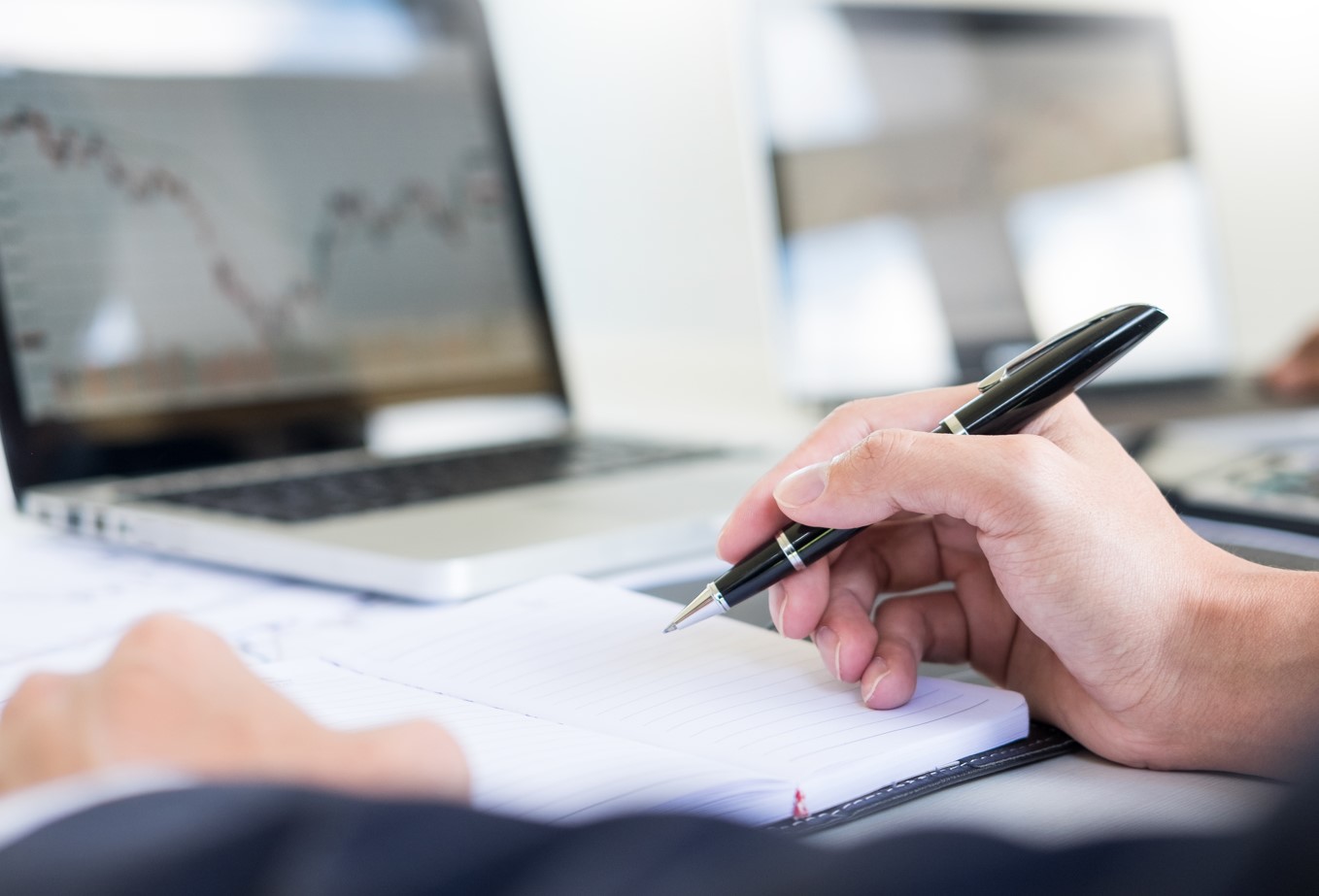 정부 '따가운 눈총' 받고 있는 은행권... 내년도 전망 밝지 않아