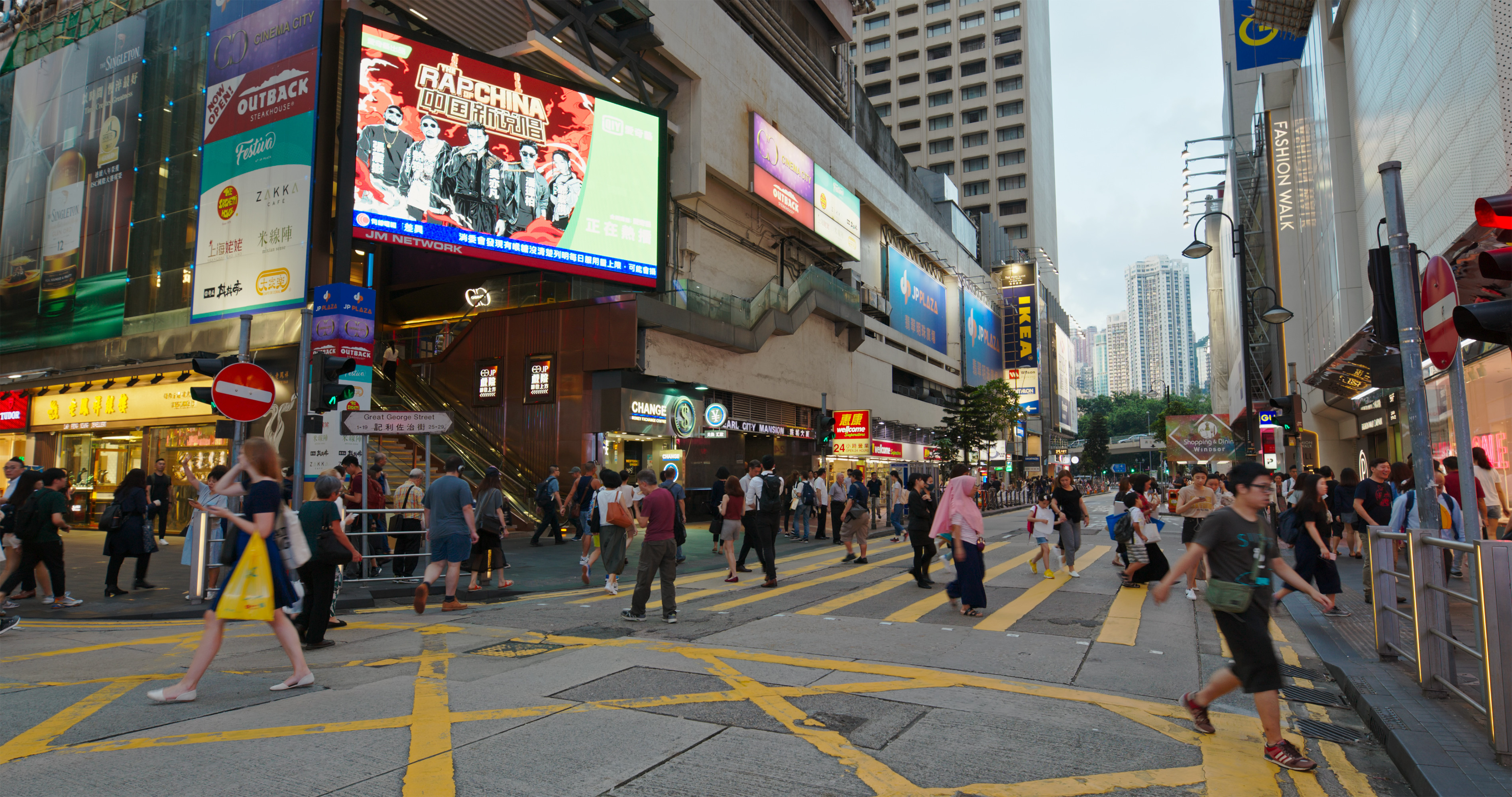 [외신] 흔들리는 중국 경제?... 수출 부진에 인플레이션 우려까지