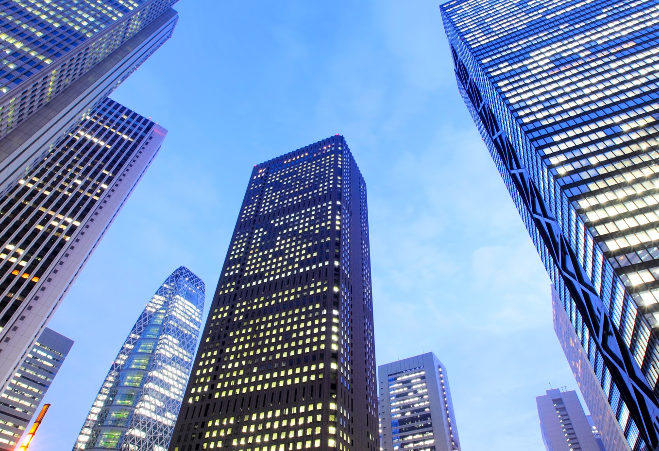 주춤하는 부동산 시장 회복세... 매매여건 악화에 "안갯속이다"