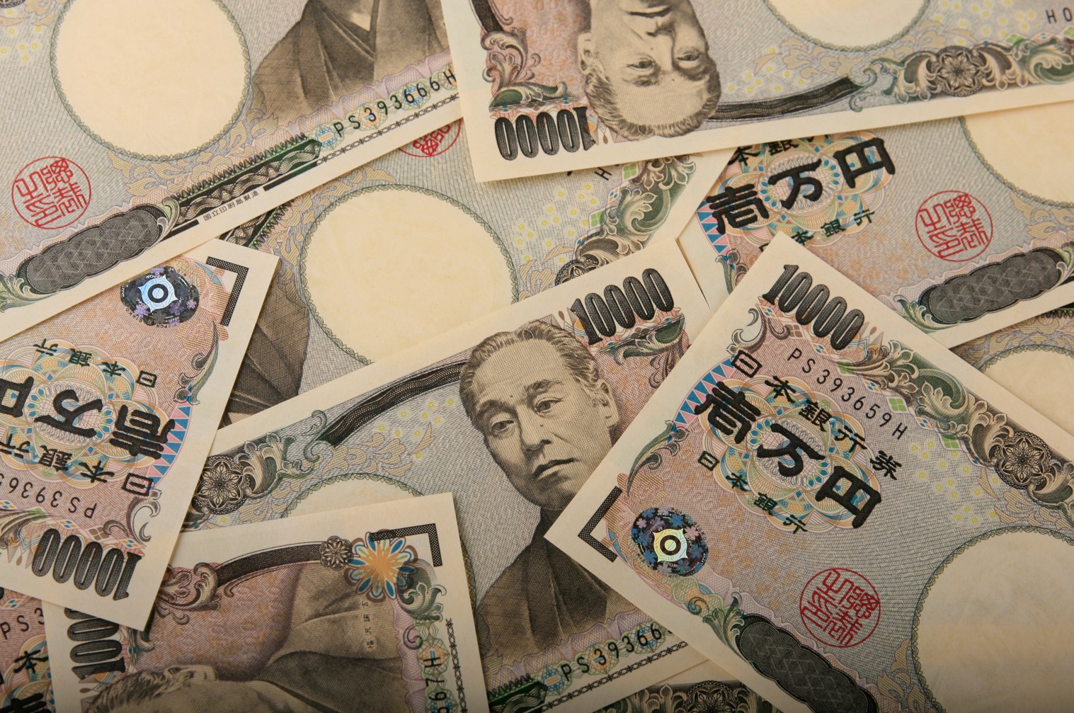 8년 만에 기록적 엔저 하락...일본 여행 수요 '급등'