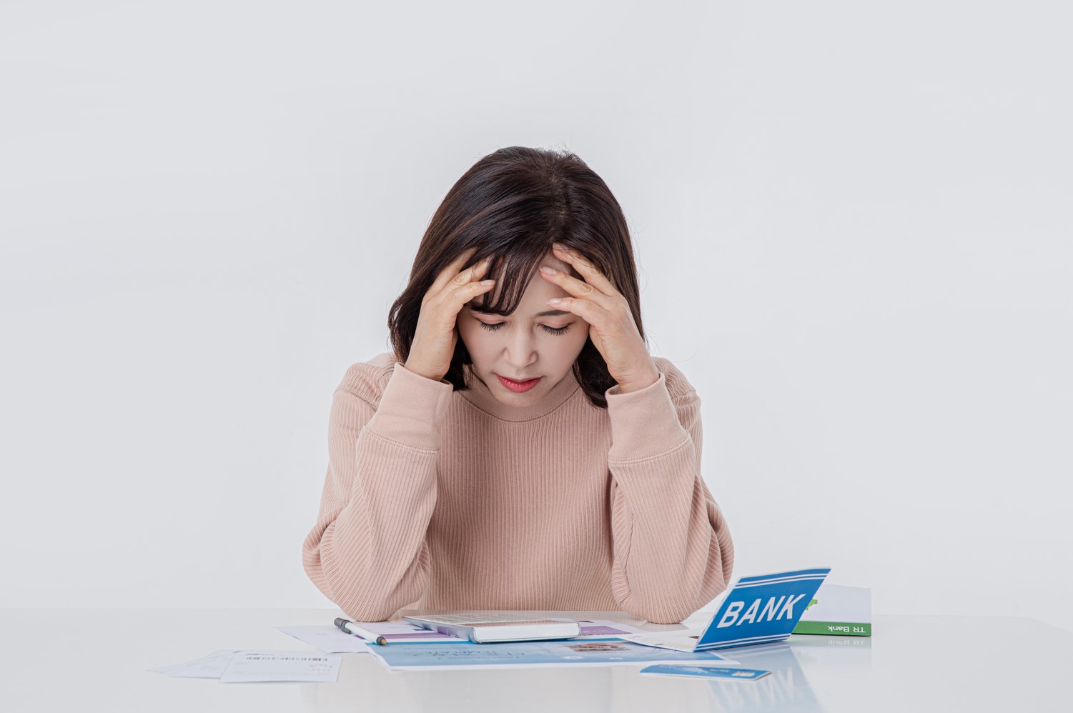 주담대 증가에 가계대출 4개월째 증가..."저소득층 부채 경감 활성화해야"