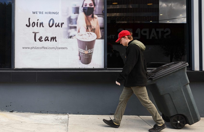 [외신] 미국 고용지표 떨어져...관세·이민 정책의 '그림자'