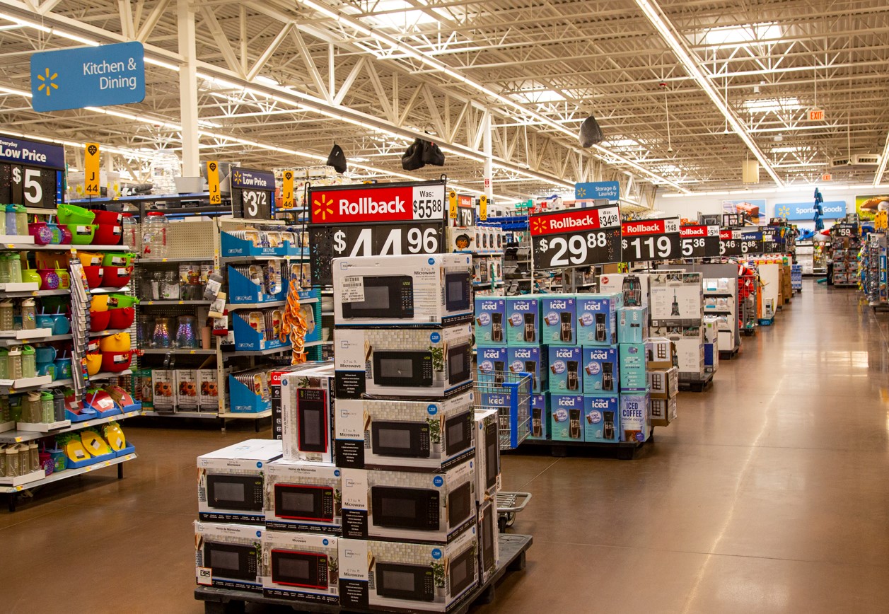 [외신] 고물가에도 대박 친 '월마트'... 저가격 전략 큰 효과 거둬