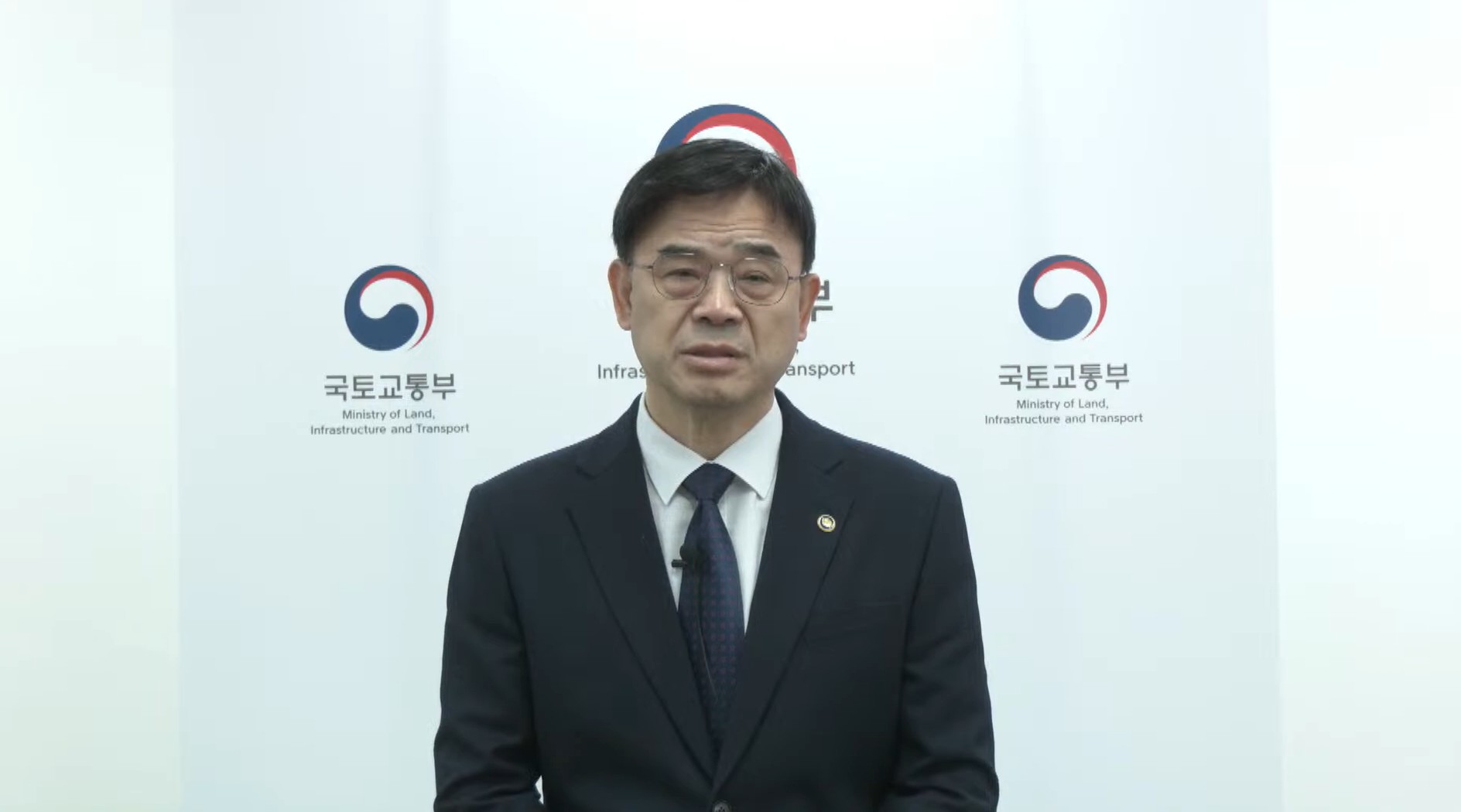 이상경 국토차관 ‘갭투자·실언’ 논란…“국민 마음에 상처 드려” 대국민 사과