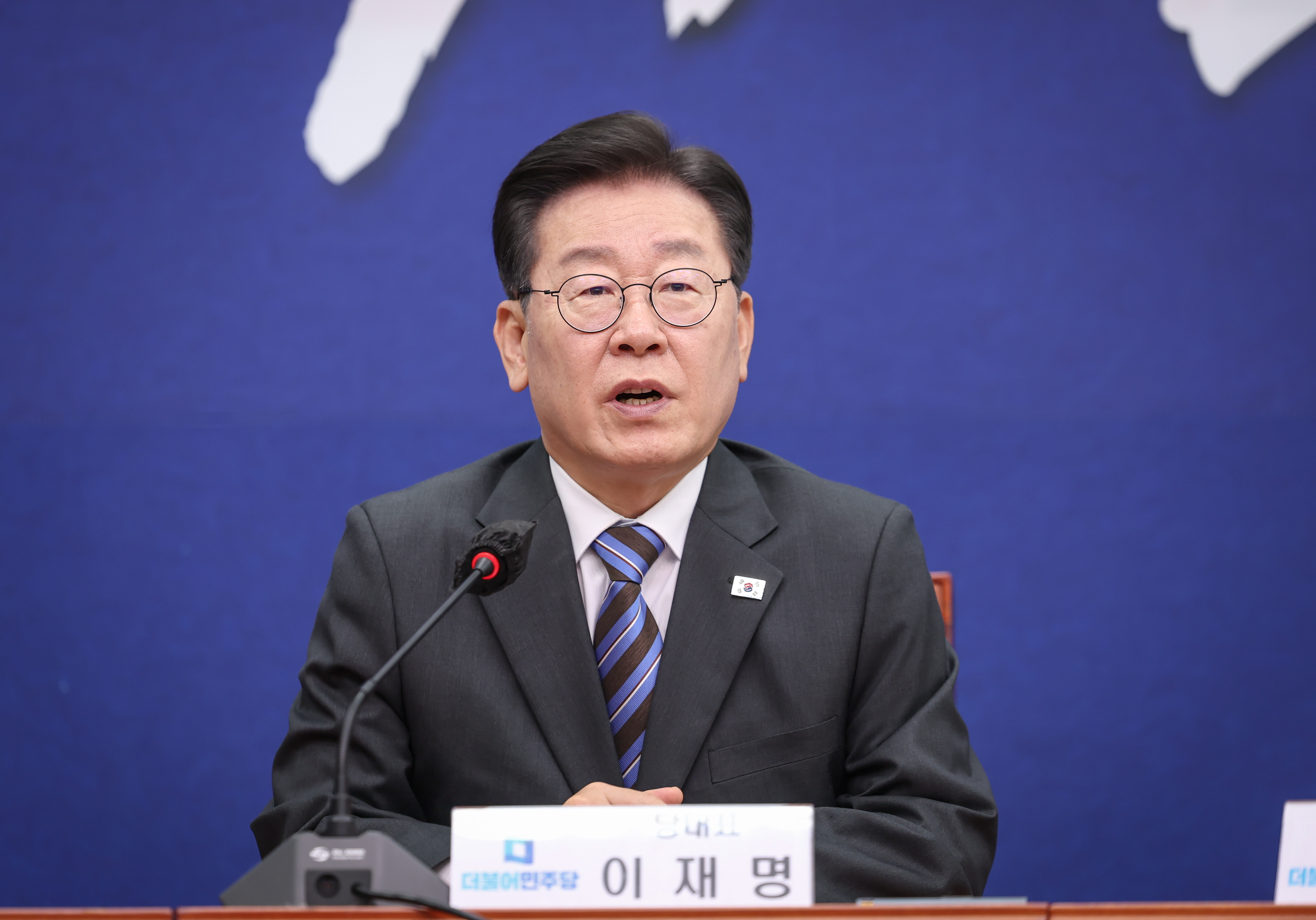 이재명 '불체포특권 포기 선언'...정치적 쇼 VS 진정성 곡해