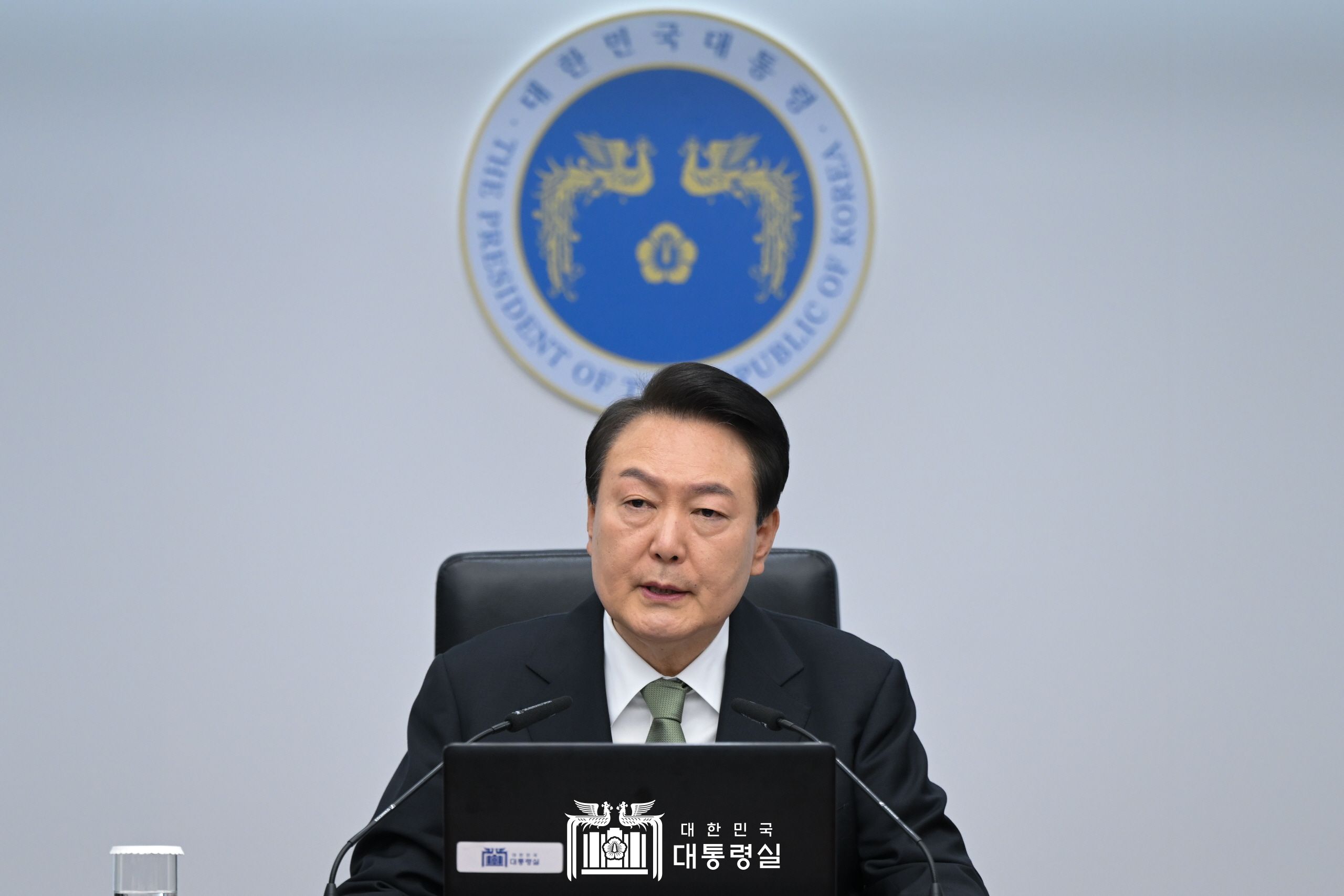 尹 정부 집권 1년… 정권 충돌의 서사