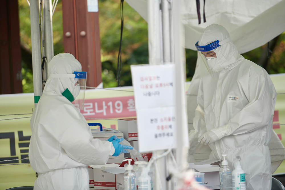 올해를 끝으로 사라지는 선별진료소…코로나19 위기단계는 ‘경계’ 유지