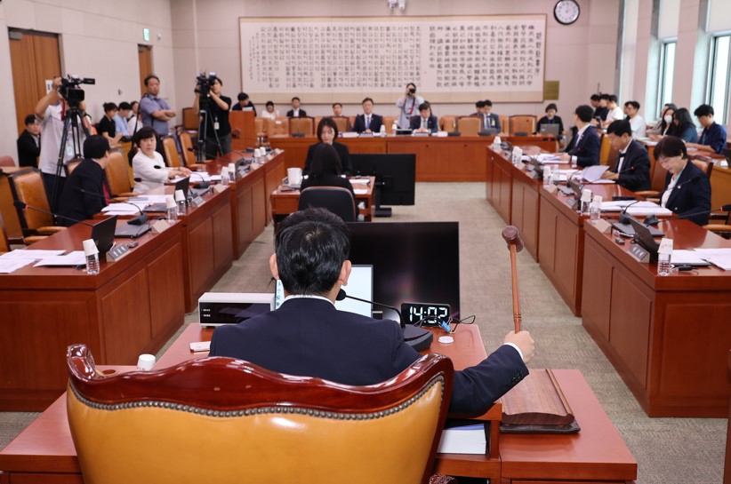 법사위 법안1소위, 고유법안 심사 및 공청회 개최