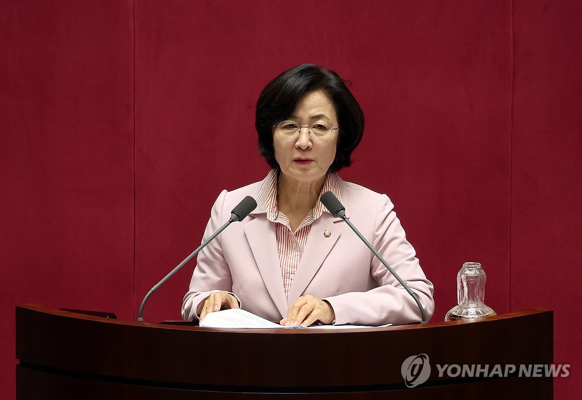 추미애, 김용현 평양 무인기 투입한 軍 드론사에 격려금 지급