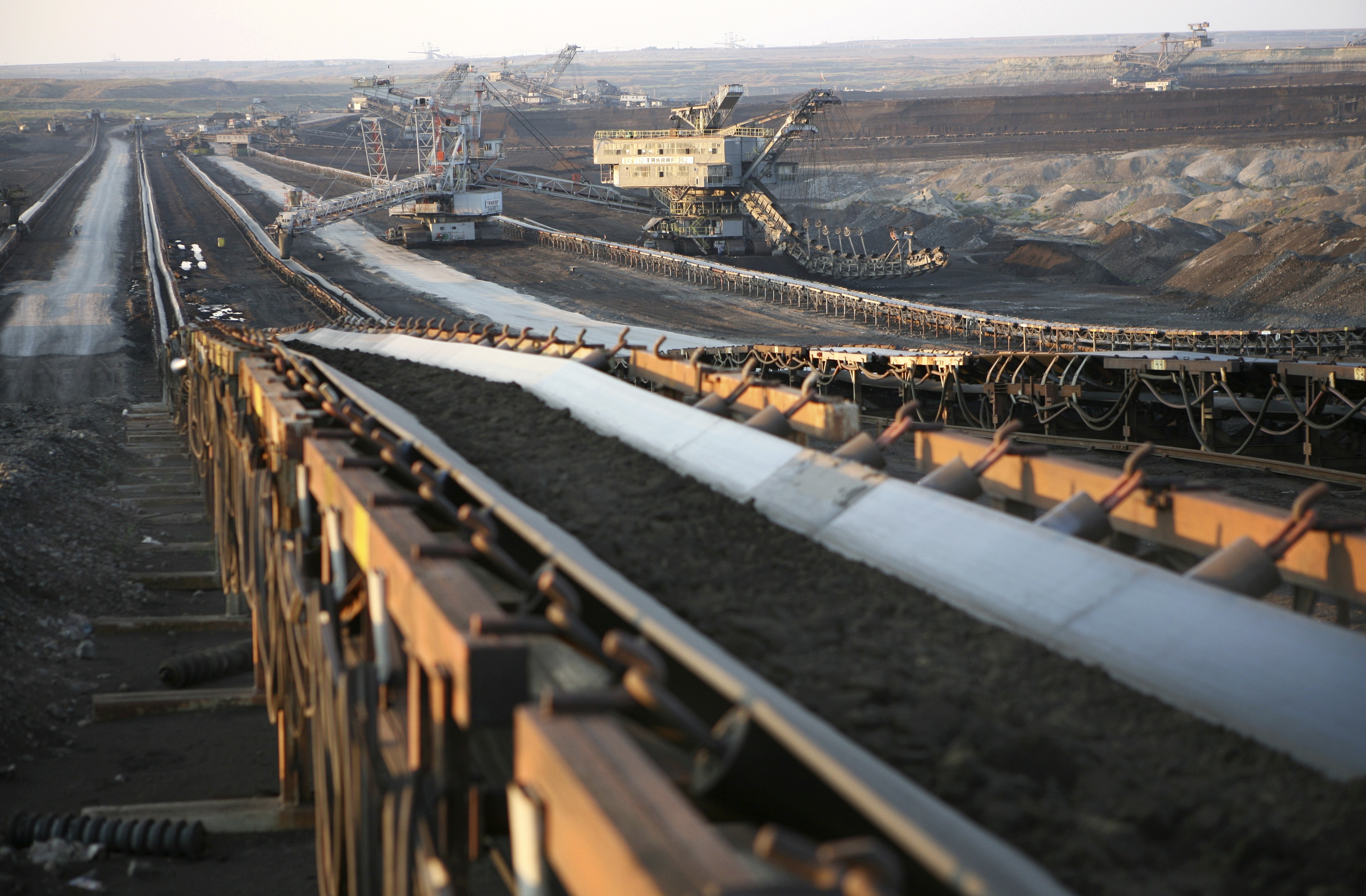 리튬,니켈, 희토류 등 6대 핵심 광물 잡아라... 공급망 구축 나서