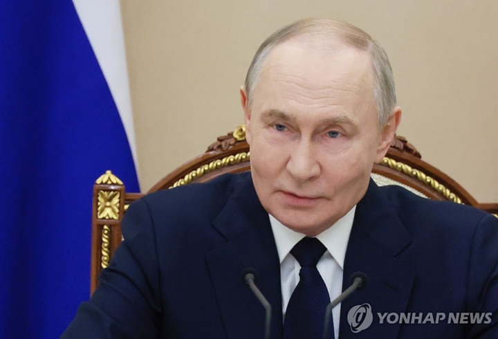 [외신] 우크라 “푸틴 관저 드론 공격 주장 사실무근”…러 “협상 입장 재검토”