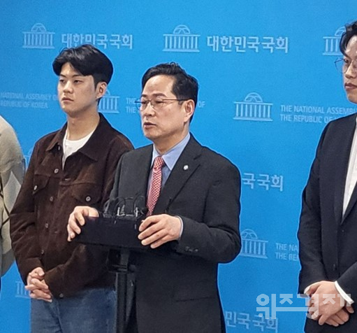 연금개혁청년행동 "여야, 포퓰리즘에만 급급...미래세대 부채 나몰라라"