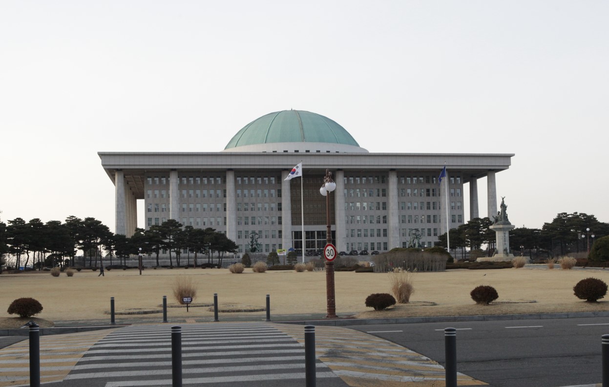 국회 본회의서 간호법 재표결...여야 신경전