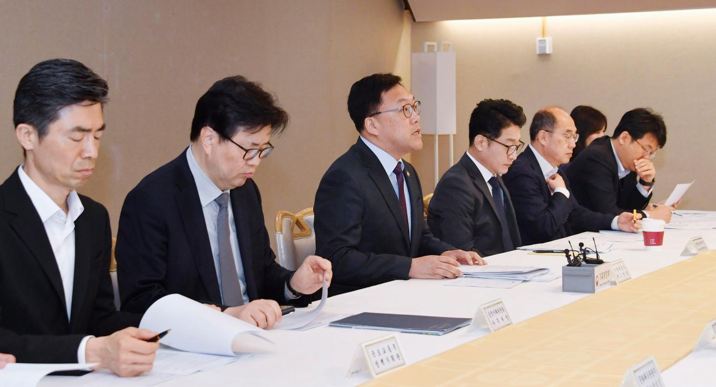 12일 열린 제38차 비상경제차관회의 (출처 = 기획재정부)