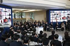 4일 정부는 경기도 용인 중소기업인력개발원에서 국민과 함께하는 첫 번째 민생토론회를 개최했다. 출처=대통령실